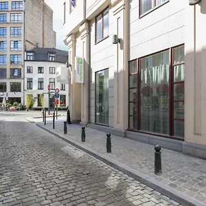 holiday-inn-express-brussels-grand-place.brusselshotelsbook.com/