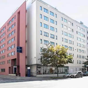 Отель Novotel Donau, Вена