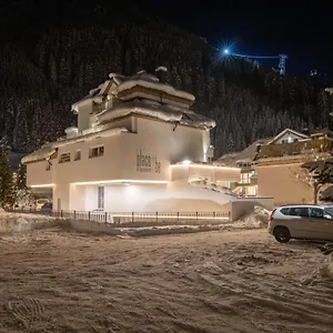 Place2be , Ischgl Oostenrijk
