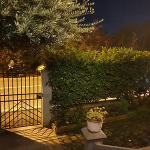 https://casa-pettini.it-tuscanyhotel.com